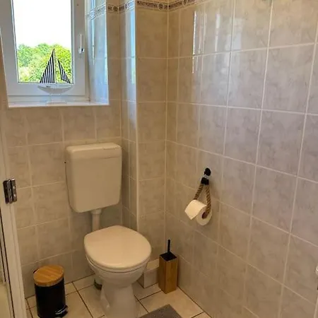 Altes Zollhaus Direkt Am Ostseestrand * Dassow