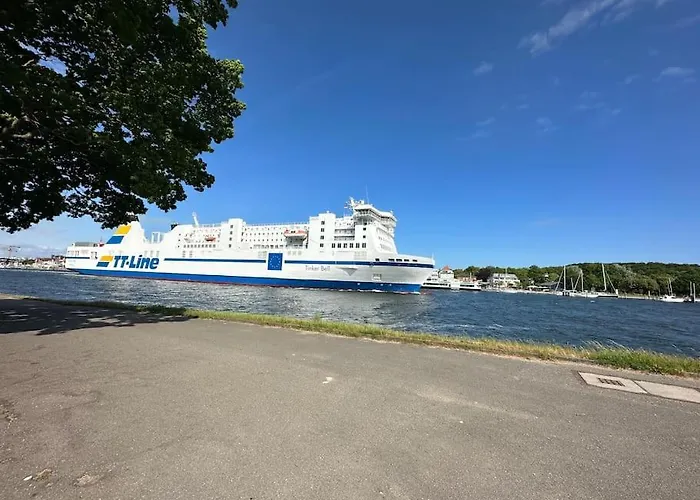 Altes Zollhaus Direkt Am Ostseestrand Lejlighed *